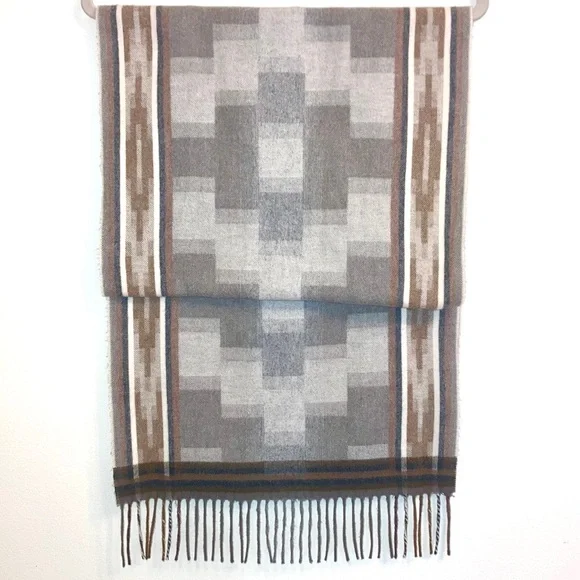 Vintage Cashmink V. Fraas Aztec Print Fringe Gray Winter Scarf - Picture 2 of 5